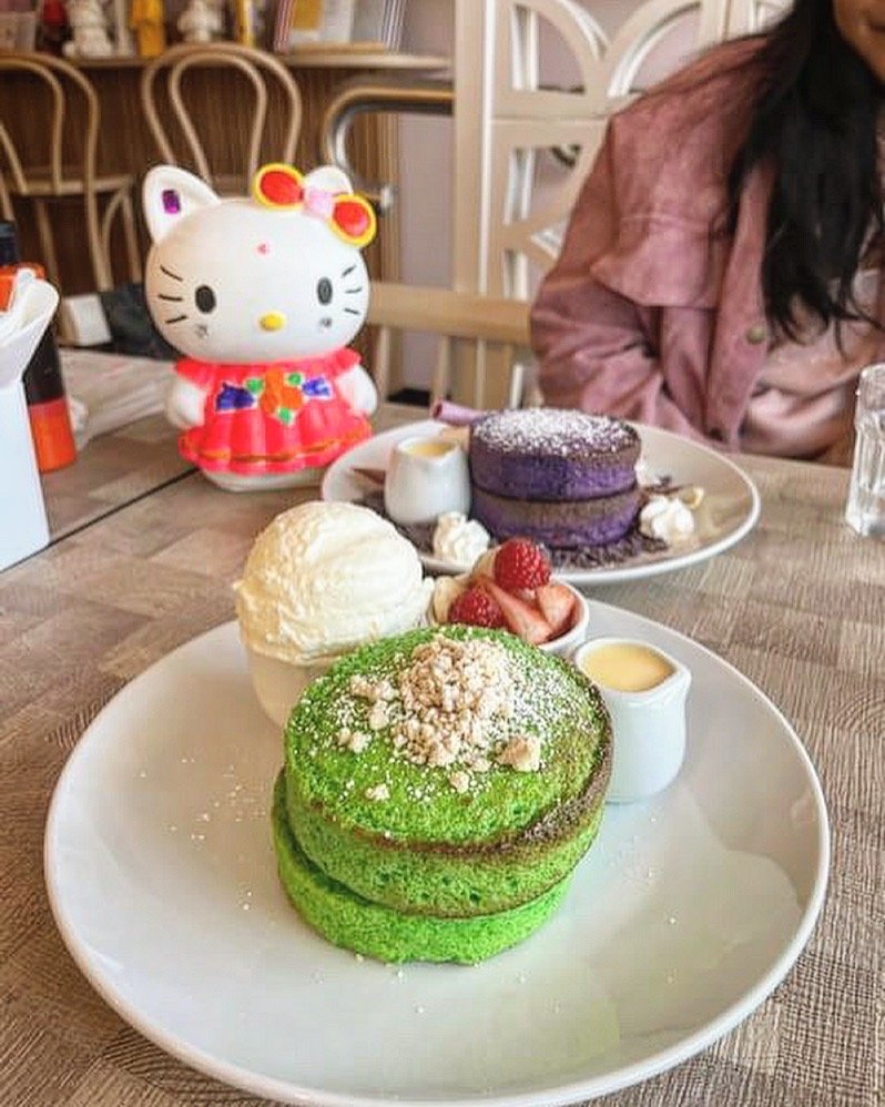 Soufflé pancakes at Flinch